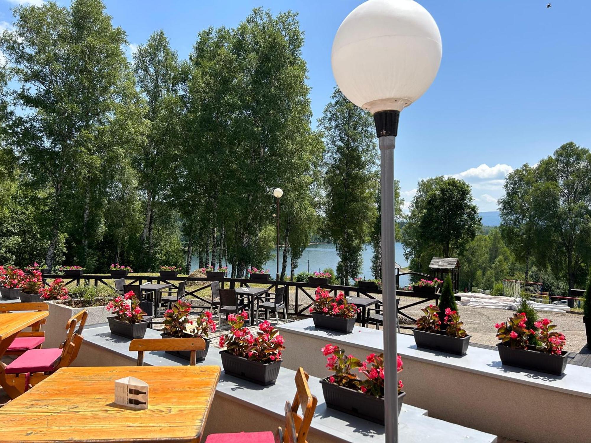 Hotel Vlasina - Vlasinsko Jezero Vlasina Rid Exteriér fotografie